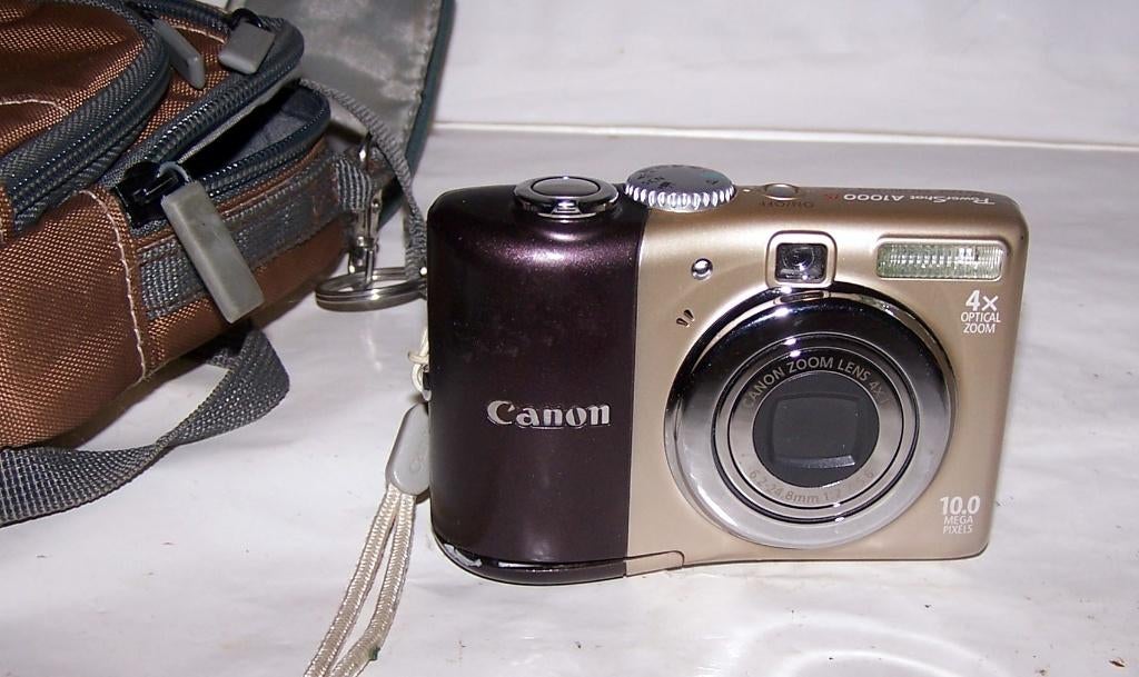 Canon PowerShot A1000 met tasje. Werkt perfect., Canon, Compact, 10 Megapixel, Ophalen of Verzenden
