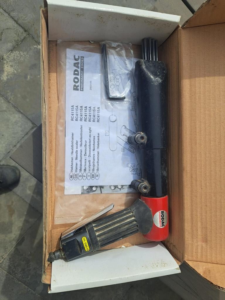 Te koop: Rodac naaldbikhamer pneumatisch, Doe-het-zelf en Verbouw, Gereedschap | Overige machines, Ophalen of Verzenden
