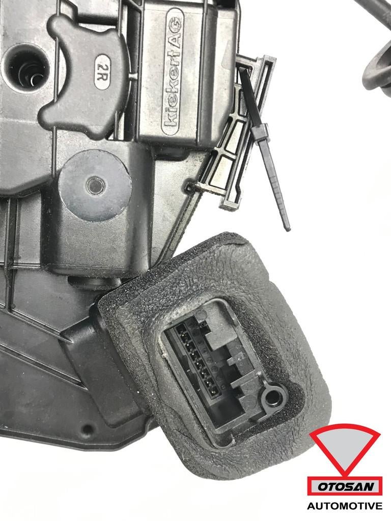 VW Golf 6 Polo 6R Deur Slotmechaniek Rechts Voor 5K1837016E, Auto-onderdelen, Gebruikt, Volkswagen, Volkswagen AG, Berliner Ring 2
38440  Wolfsburg, DE