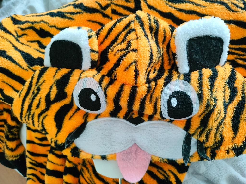2x Onesie koe  & tijger, Ophalen of Verzenden, Zo goed als nieuw, 146 t/m 152, Jongen of Meisje