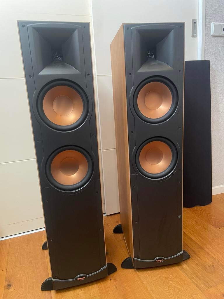 Set Klipsch RF35 luidsprekers in goede staat, Zo goed als nieuw, 60 tot 120 watt, Front, Rear of Stereo speakers, Ophalen