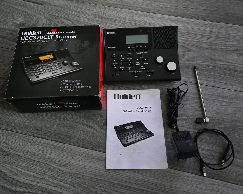 Uniden UBC370CLT als nieuw in doos met Butel softwarekey, Ophalen of Verzenden, Zo goed als nieuw, 500 kanalen of meer