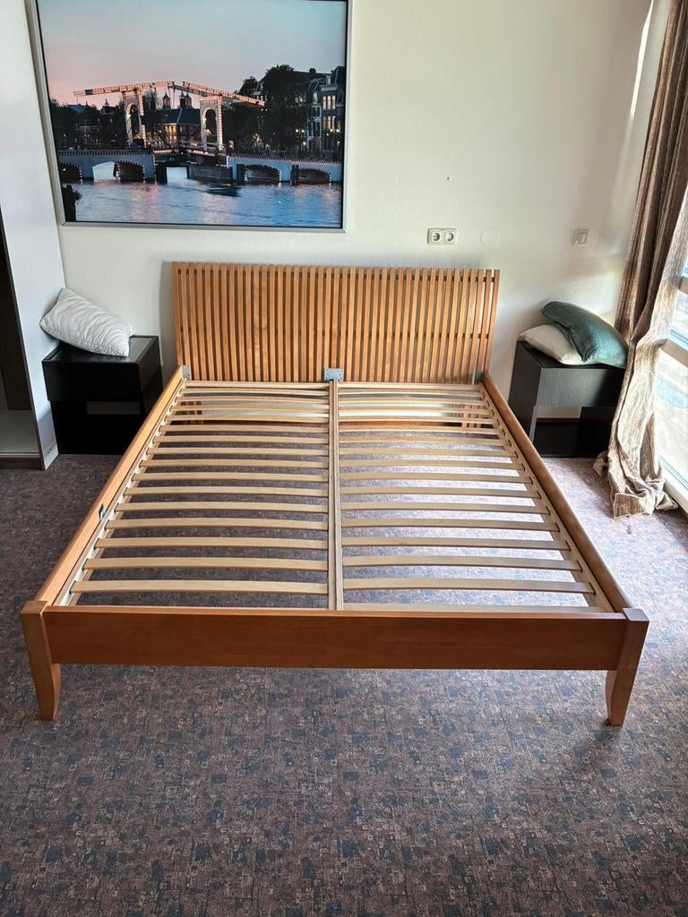 Twee persoonsbed, Huis en Inrichting, Slaapkamer | Bedden, Ophalen, Gebruikt, Wit, Tweepersoons