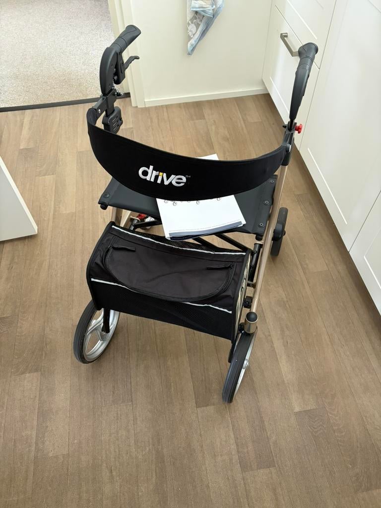 Nitro rollator S, Ophalen, Zo goed als nieuw