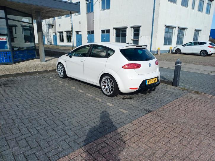 Seat Leon 2.0 Tfsi 16V 343KW FR 2009 Wit, Auto's, Seat, Particulier, Leon, Benzine, C, Hatchback, Handgeschakeld, Geïmporteerd