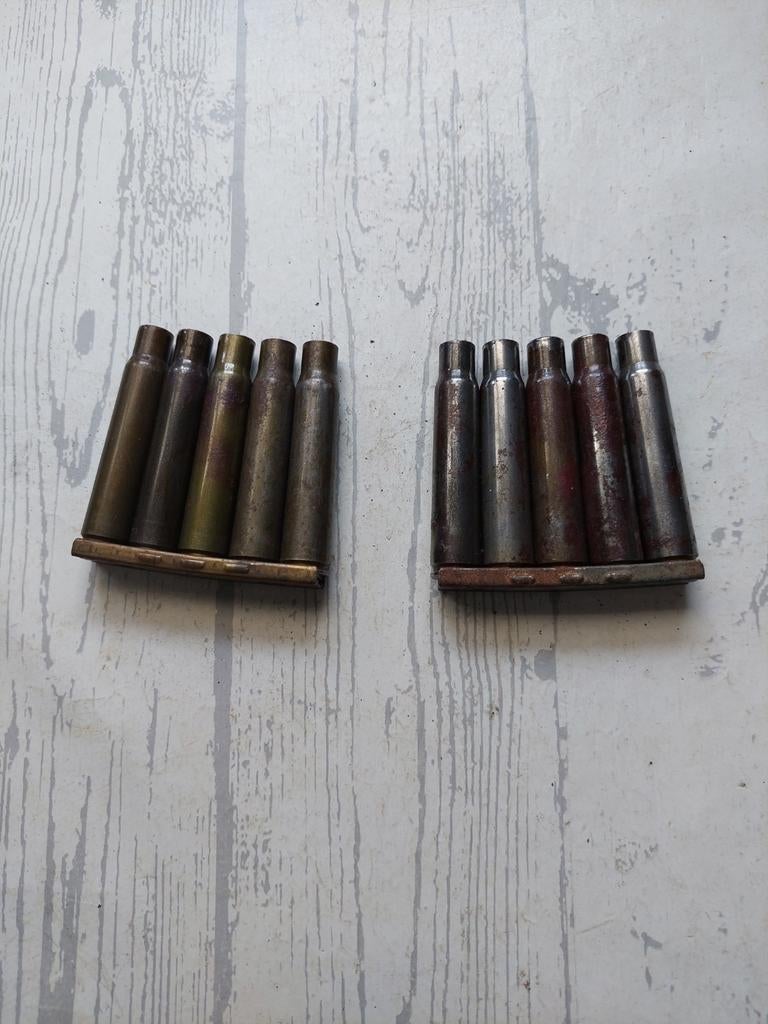 twee Duitse  wo2  clips staal gelakt   17,50, Ophalen of Verzenden, Duitsland, Hulzen of Bodemvondsten