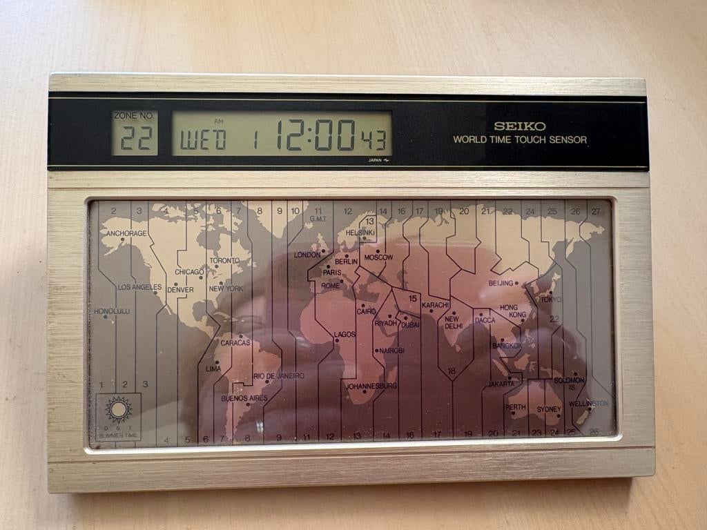 Seiko vintage wereldklok, Ophalen