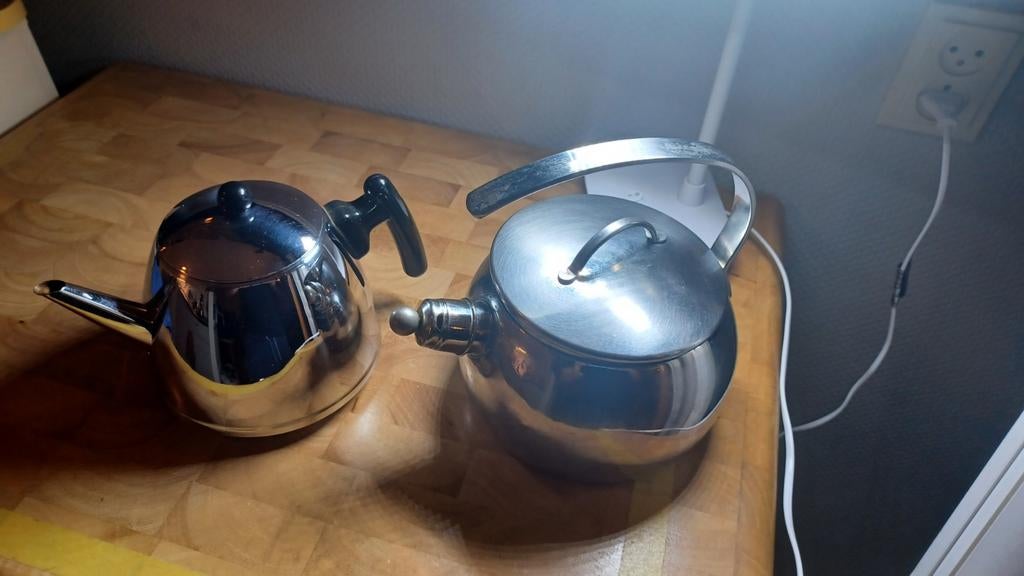 Twee stuks designer theepotten, Ophalen of Verzenden