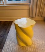 &K Amsterdam bijzettafel marshmallow geel, Huis en Inrichting, Minder dan 45 cm, Rond, Ophalen of Verzenden, Zo goed als nieuw