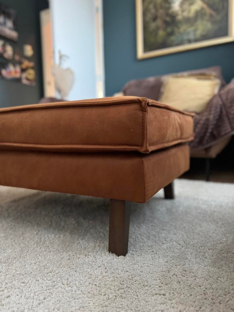 Voetenbank cognac microsuède  85 x 60 x 40 zgst, Ophalen, Overige materialen, 75 tot 100 cm, Zo goed als nieuw