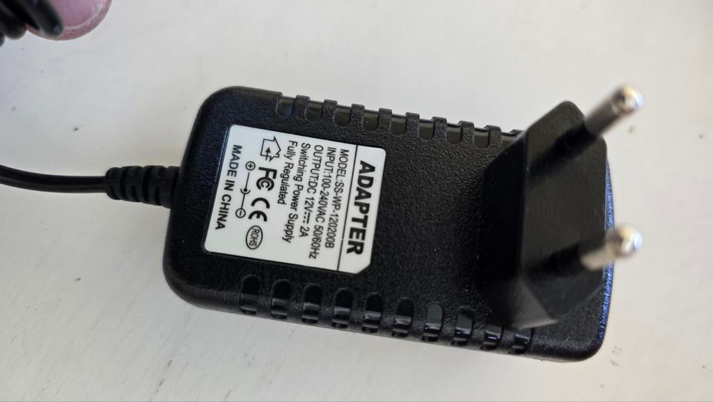 Adapter voor camera's 12V 2A - Nieuw, Audio, Tv en Foto, Opladers, Ophalen of Verzenden