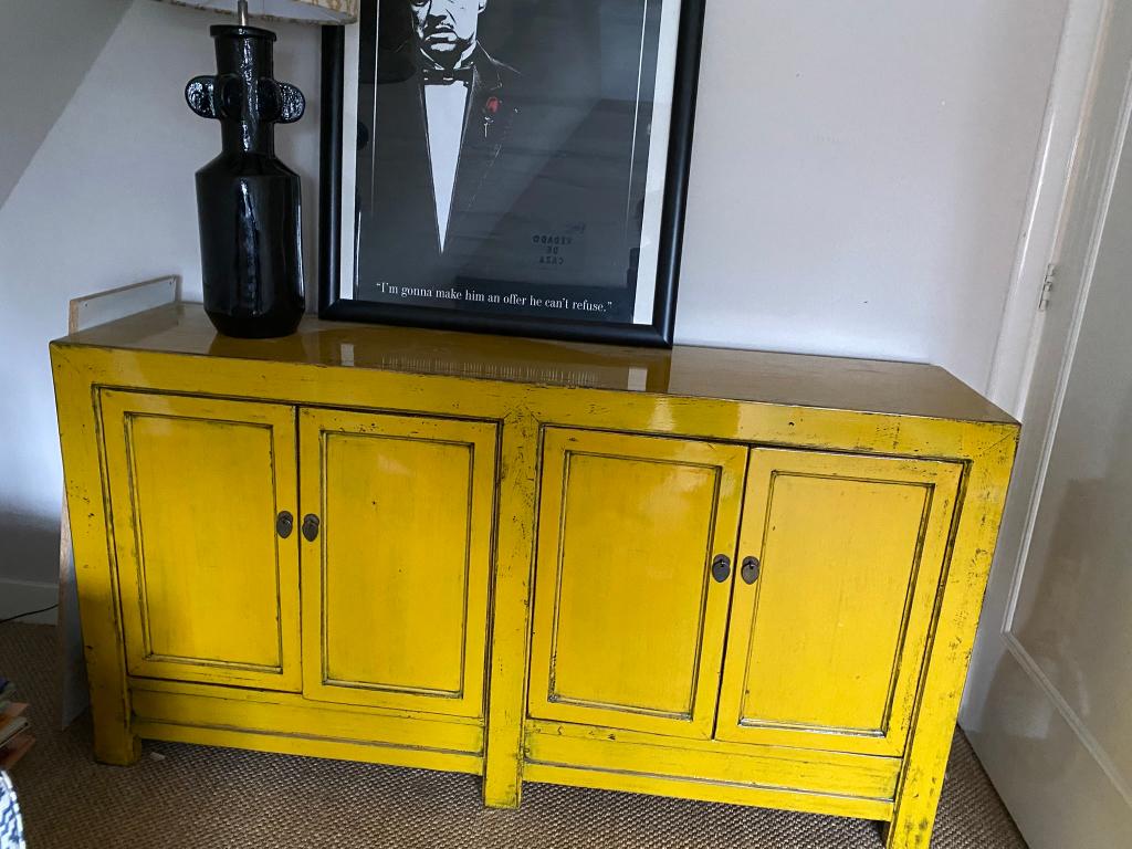 Chinees gelakt dressoir/sideboard – geel lak met patina, Ophalen, 150 tot 200 cm, 25 tot 50 cm, Gebruikt