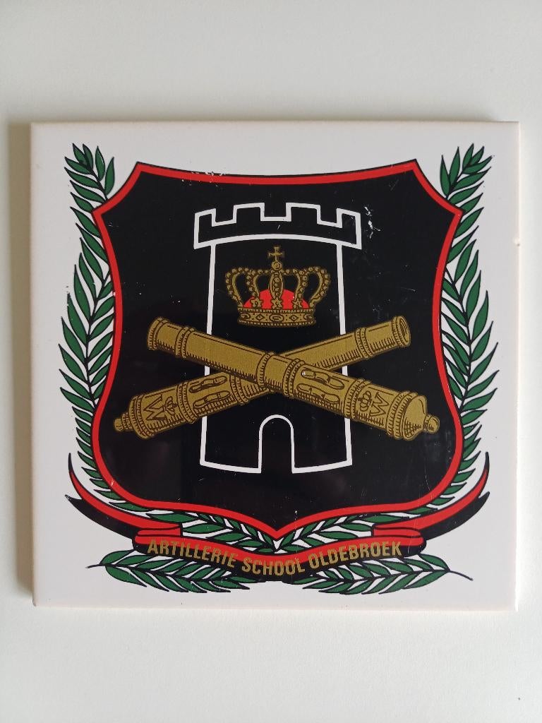 tegel  Artillerie School Oldebroek., Verzamelen, Militaria | Algemeen, Overige soorten, Overige typen, Nederland, Ophalen of Verzenden