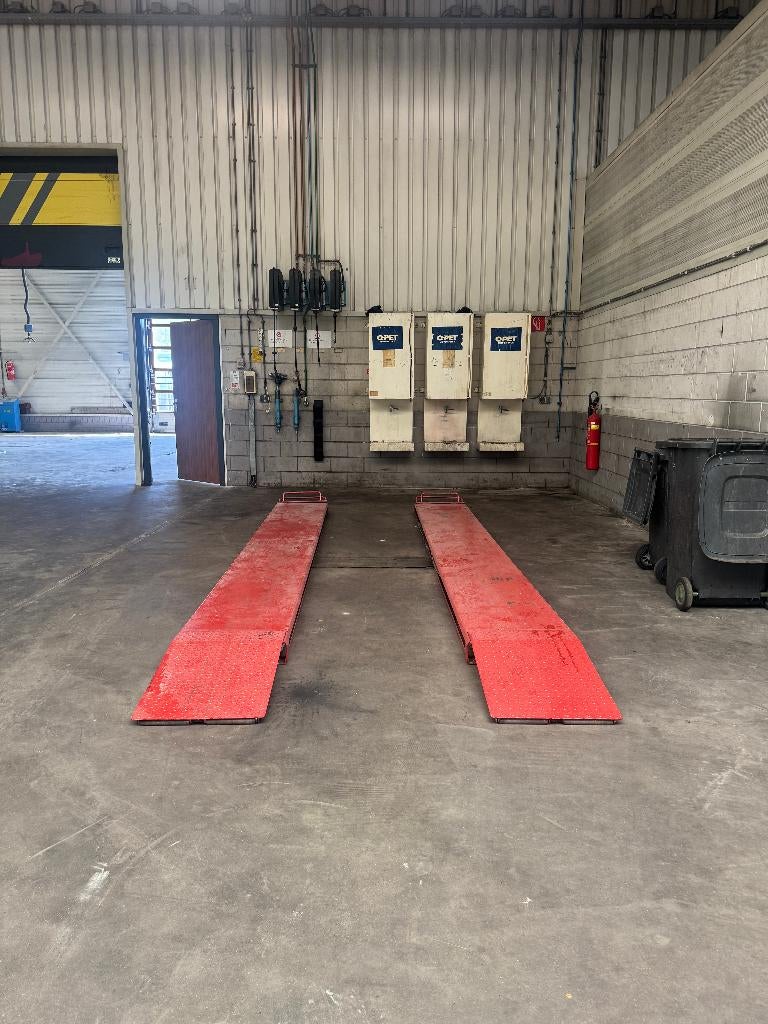 Koni ST-0035-D Stempelbrug rijbanen, Ophalen, Gebruikt