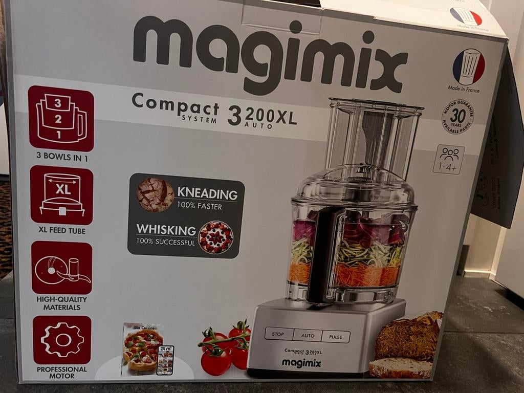 Nieuw in doos Magimix Compact 3200XL, Ophalen of Verzenden, Zo goed als nieuw
