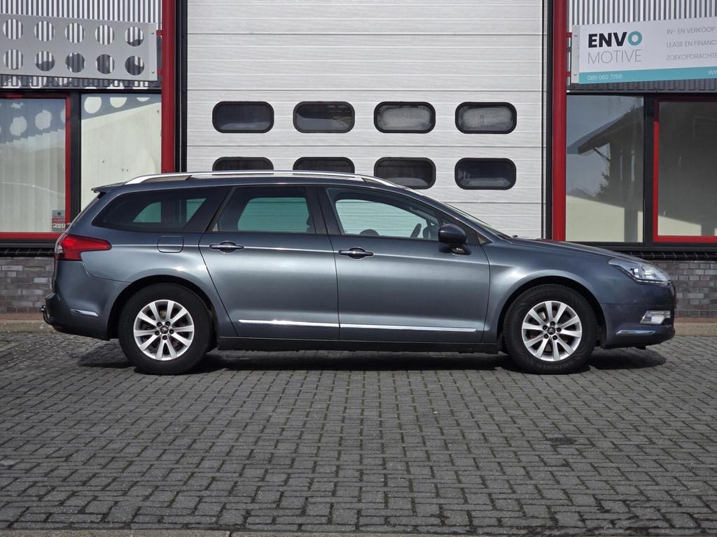 Citroen C5 Tourer 1.6 e-HDi Attraction Clima/Navi/Net Onderh, Auto's, Citroën, Euro 5, Startonderbreker, Gebruikt, Zwart