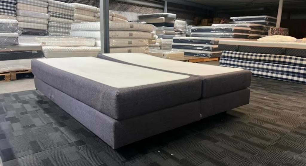 Auping boxspring verstelbaar 180 x 210 zonder hoofdbord, Ophalen, Zo goed als nieuw, Tweepersoons, 180 cm