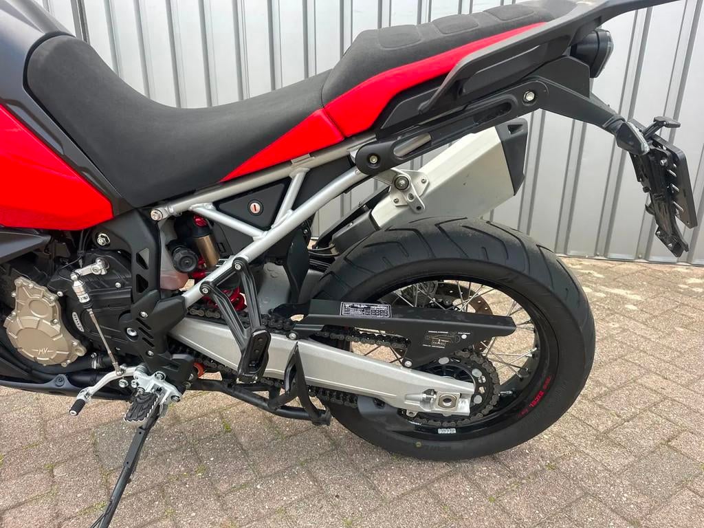 MV Agusta All-Road LXP Enduro Veloce € 16.750,00, Motoren, Motoren | MV Agusta, Traction Control, Bedrijf, Meer dan 35 kW, 934 cc