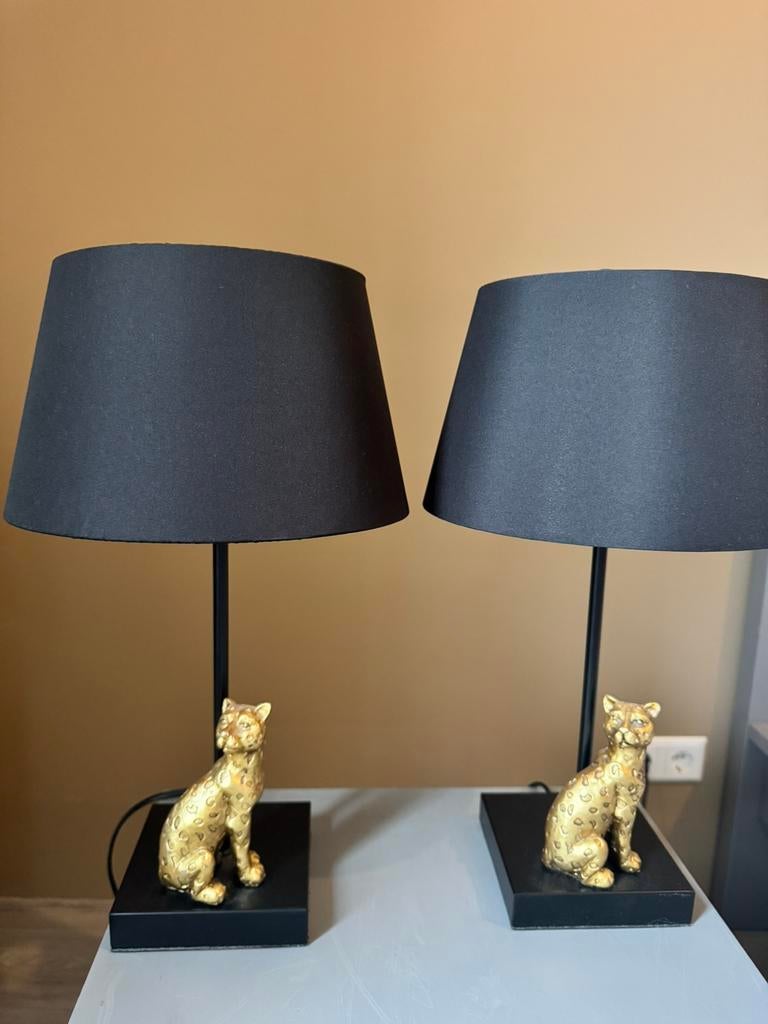 Tafellamp met gouden panter/cheetah voet en zwarte kap, Huis en Inrichting, Lampen | Tafellampen, Ophalen, Gebruikt, Metaal, Minder dan 50 cm