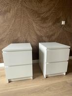 Twee witte nachtkastjes, Huis en Inrichting, Slaapkamer | Nachtkastjes, Ophalen, Zo goed als nieuw, Minder dan 45 cm, 55 tot 70 cm