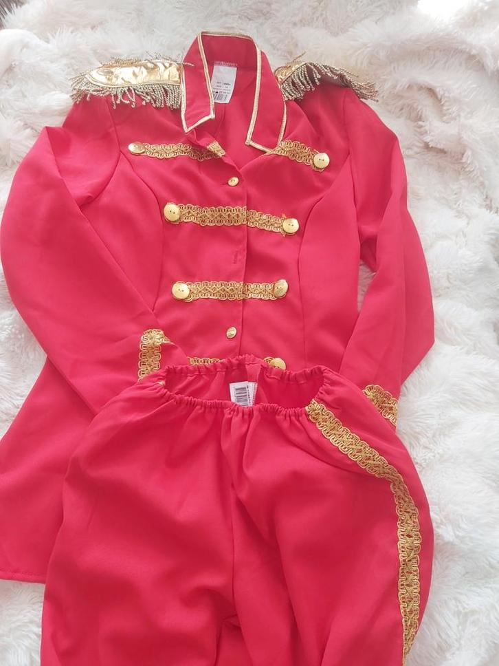 Rood Circus Kostuum met Gouden Details - Maat 36, Hobby en Vrije tijd, Kostuums, Theaterbenodigdheden en LARP, Zo goed als nieuw