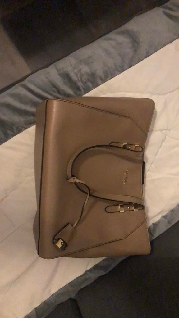 Guess tas als nieuw, Sieraden, Tassen en Uiterlijk, Portemonnees, Ophalen of Verzenden, Zo goed als nieuw, Zwart, Guess