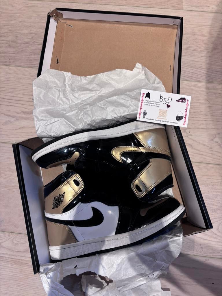 Jordan 1 Patent Gold Toe (37.5) + legit Check, Kleding | Dames, Schoenen, Ophalen, Overige kleuren, Sneakers of Gympen, Zo goed als nieuw