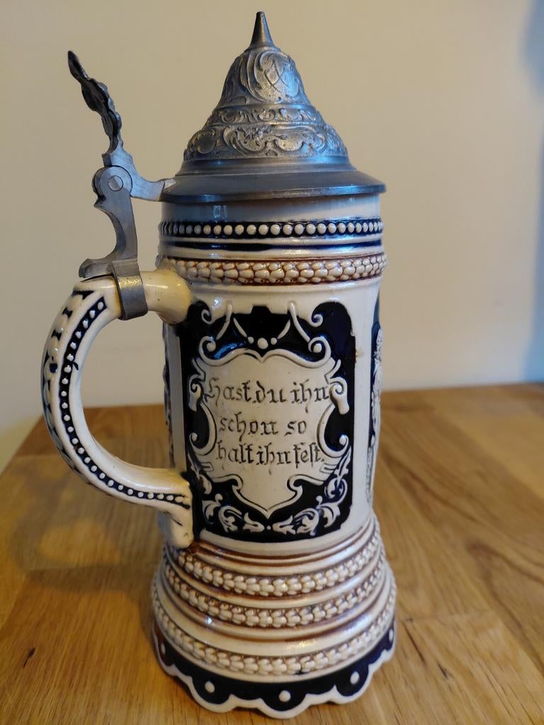 Ouderwets Muziek Bierpul met Thorens Movement "Lili Marleen", Ophalen of Verzenden, Zo goed als nieuw