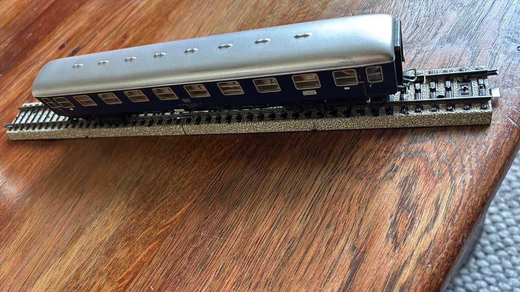 MARKLIN DUITSE PASSAGIERSWAGON 24cm met VERLICHTING (foto’s, Wisselstroom, Wagon, Ophalen of Verzenden, Zo goed als nieuw