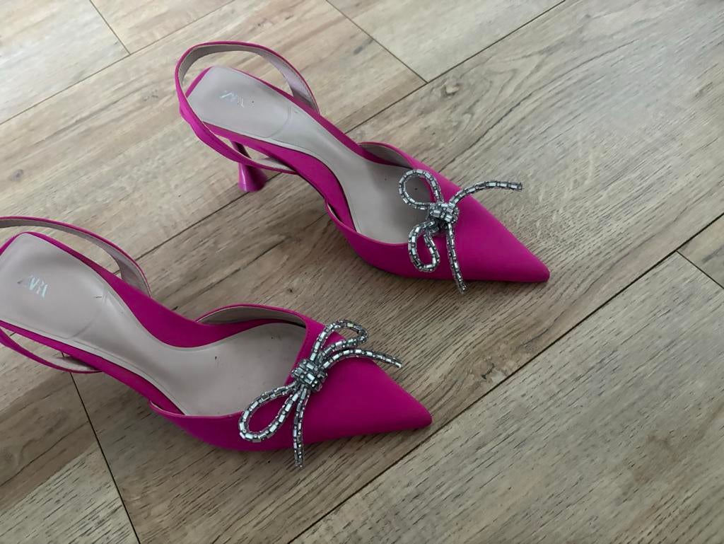 Zara Fuchsia Pumps met Strik - Zo goed als nieuw, Ophalen, Zo goed als nieuw, Roze, Pumps