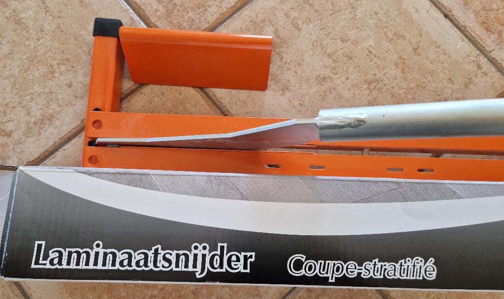 Snijder voor laminaat, Doe-het-zelf en Verbouw, Vloerdelen en Plavuizen, Overige materialen, Nieuw, Minder dan 50 cm, Minder dan 5 m²