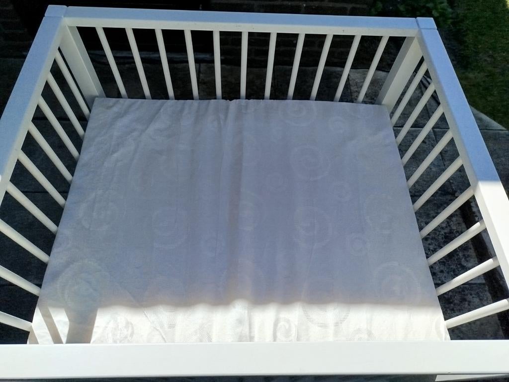 Witte baby box met lade., Kinderen en Baby's, Boxen, Ophalen of Verzenden, Gebruikt, Lade