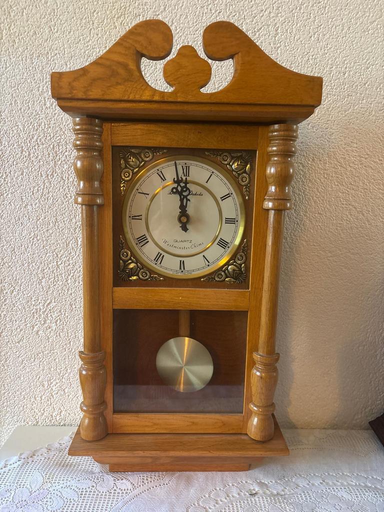 Mooie antieke klok, Ophalen