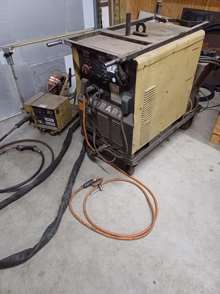 Hobart RC 400 ampère, Ophalen