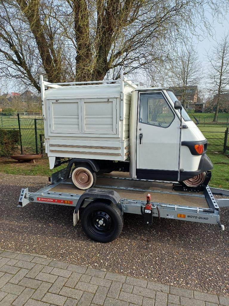Piaggio Ape/foodtruck  met kantelbare aanhanger, Fietsen en Brommers, Scooters | Piaggio, Gebruikt, Overige modellen, Benzine