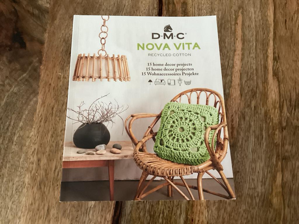 DMC Nova Vita Recycled Cotton Haaken macramé Boek, Ophalen of Verzenden, Nieuw, Haken, Patroon of Boek