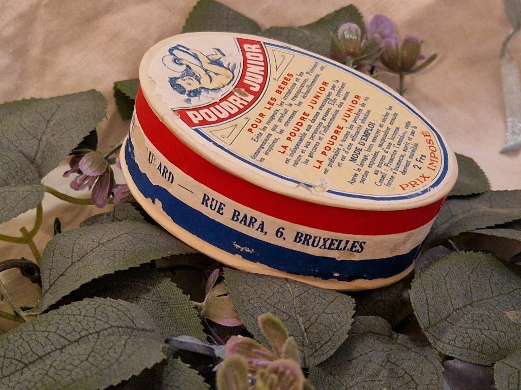 Brocante doosje. "Babypoeder- Poudre Junior"., Antiek en Kunst, Curiosa en Brocante, Verzenden