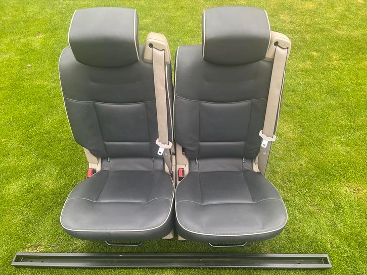 2 Leren Stoelen met gordel inbouw Oldtimer,Bus,Camper,Boot., Auto-onderdelen, Interieur en Bekleding, Amerikaanse onderdelen, Citroën