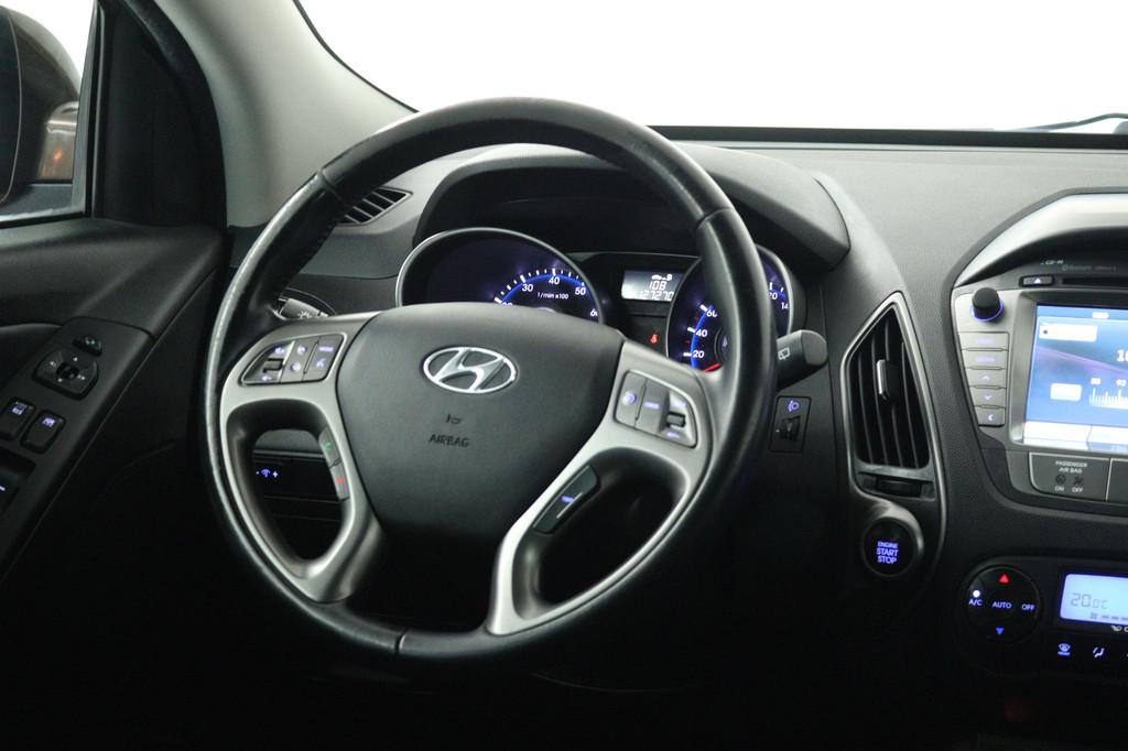 Hyundai Ix35 1.6i GDI Go! (TREKHAAK, CAMERA, STOELVERWARMING, Voorwielaandrijving, Euro 5, 4 cilinders, Bruin