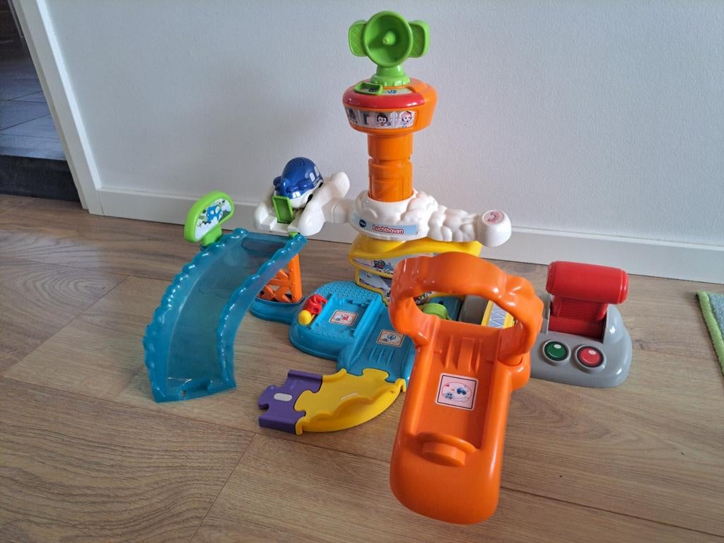VTech Toet Toet Vliegveld met vliegtuig, Ophalen of Verzenden, Gebruikt, Jongen of Meisje