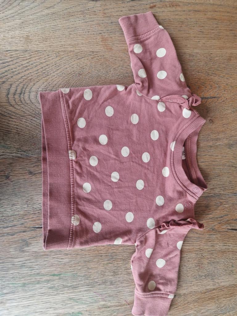 Roze truitje met witte stippen - Maat 56, Kinderen en Baby's, Babykleding | Maat 56, Meisje, Ophalen of Verzenden, Zo goed als nieuw