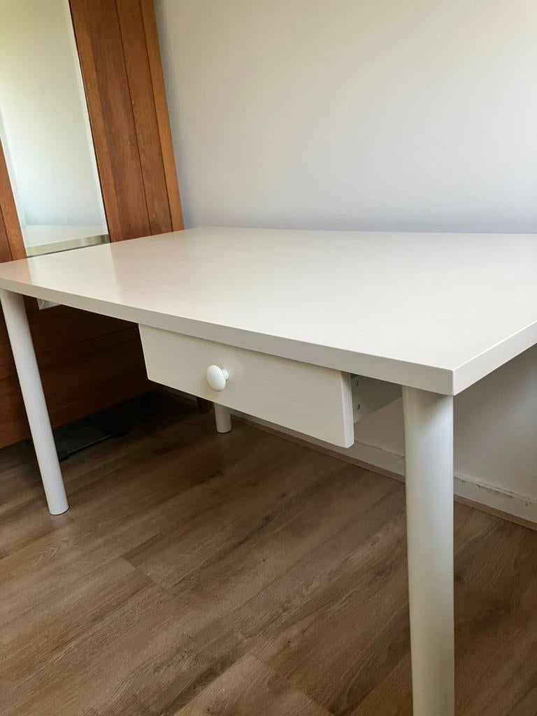 Net bureau, Ophalen, Zo goed als nieuw