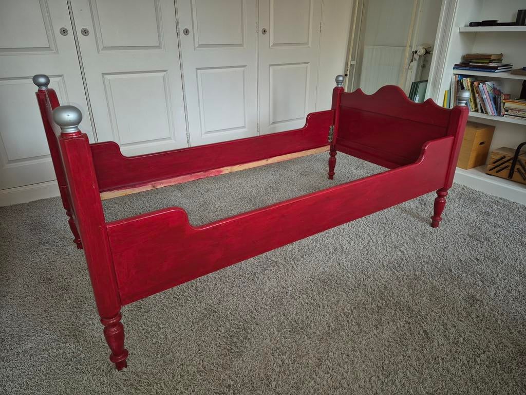 Eenpersoons ledikant, rood, Ophalen, Gebruikt, 90 cm, Eenpersoons