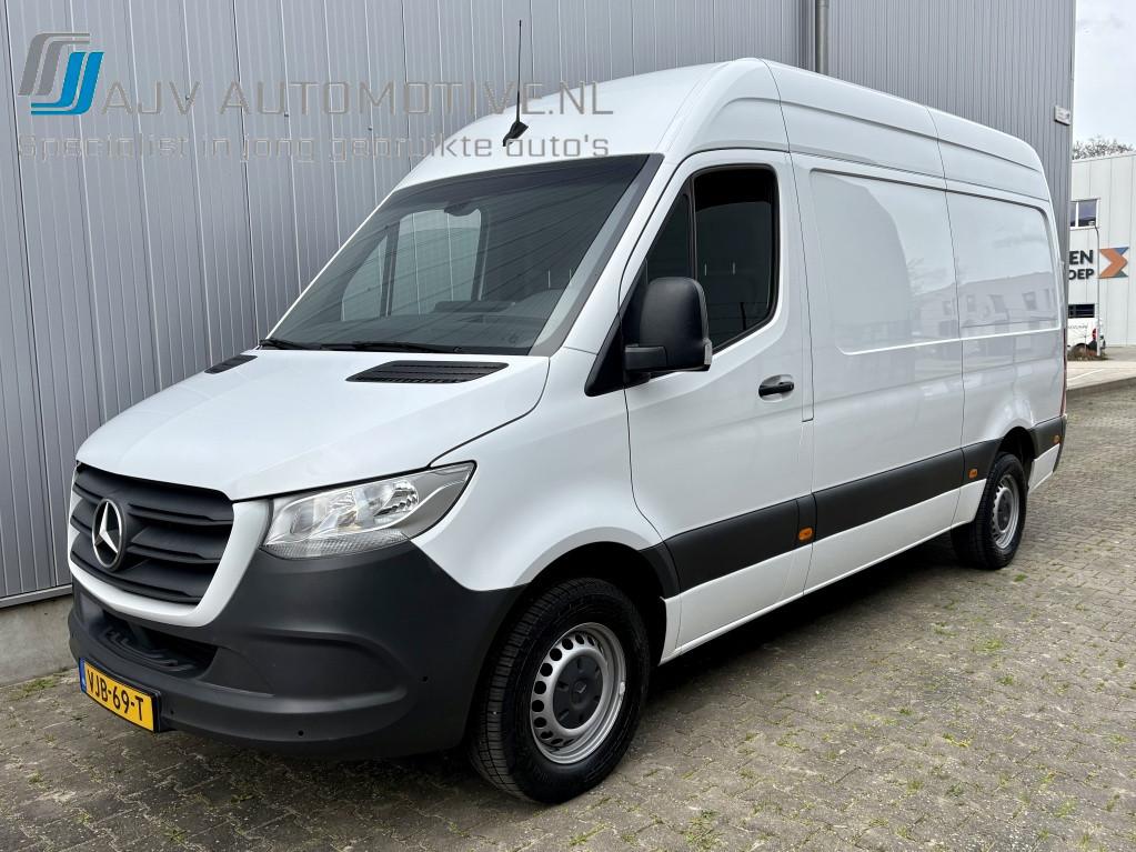 Mercedes-Benz Sprinter 315CDI L2H2 RWD 9G-Tronic AUT. MBUX /, Auto's, Automaat, Gebruikt, Euro 6, 4 cilinders