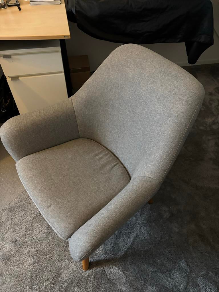 Grijze fauteuil - Zo goed als nieuw, Huis en Inrichting, Ophalen, 75 tot 100 cm, Zo goed als nieuw, 75 tot 100 cm
