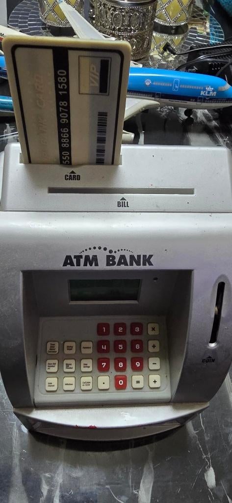 atm spaarbank kluisje van plastic voor munten, Ophalen, Gebruikt