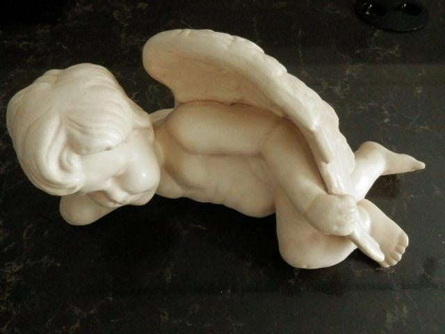 Engel figuur, liggend figuur jongen., Ophalen of Verzenden