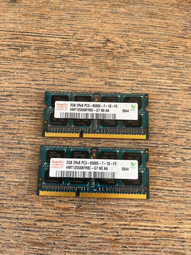 Hynix 4GB (2x2GB) DDR3 SODIMM RAM 1066MHz PC3-8500S, Computers en Software, RAM geheugen, Gebruikt, DDR3, Ophalen of Verzenden