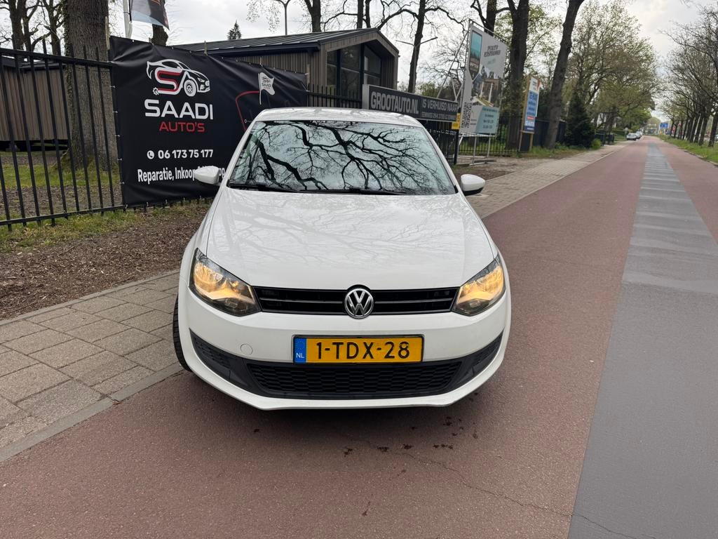 Volkswagen Polo 1.2 TSI 66KW 2014 Wit, Voorwielaandrijving, Euro 5, Stof, Zwart