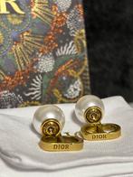 Dior Tribales Oorbellen met Parels en CD-logo, Ophalen, Overige materialen, Zo goed als nieuw, Knopjes of Stekers